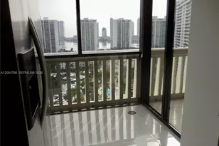 1000 Island Blvd, Aventura, FL 33160 - Photo 21