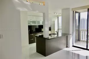 1000 Island Blvd, Aventura, FL 33160 - Photo 11