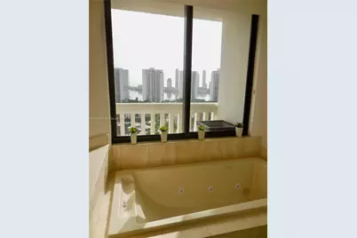 1000 Island Blvd #2308, Aventura, FL 33160 - Photo 33