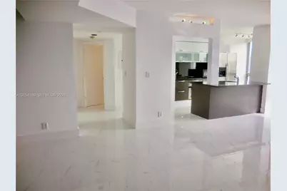 1000 Island Blvd #2308, Aventura, FL 33160 - Photo 9