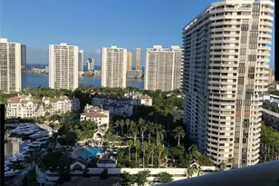 1000 Island Blvd, Aventura, FL 33160 - Photo 3