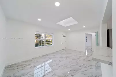 1102 NE 117th St, Biscayne Park, FL 33161 - Photo 5