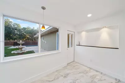 1102 NE 117th St, Biscayne Park, FL 33161 - Photo 9