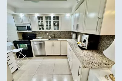 18051 Biscayne Blvd #1002, Aventura, FL 33160 - Photo 3