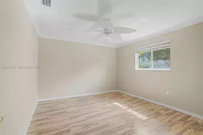 10650 SW 77th Ct, Pinecrest, FL 33156 - Photo 11