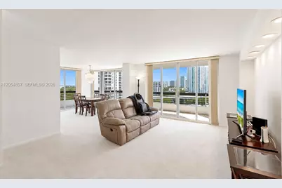 3600 Mystic Pointe Dr #1207, Aventura, FL 33180 - Photo 5