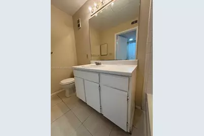 2607 NW 33rd St #2114, Oakland Park, FL 33309 - Photo 11