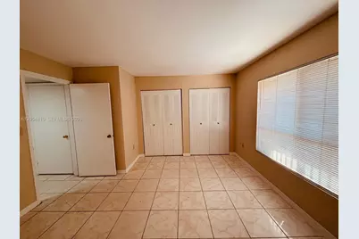 2607 NW 33rd St #2114, Oakland Park, FL 33309 - Photo 9