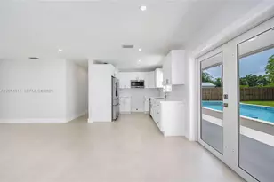 10040 SW 215th St, Cutler Bay, FL 33189 - Photo 11