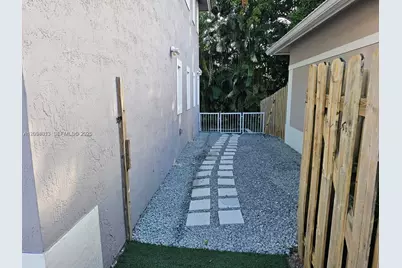 5754 NW 98th Ave, Doral, FL 33178 - Photo 33