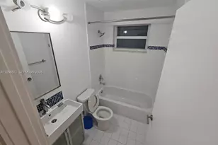 5754 NW 98th Ave, Doral, FL 33178 - Photo 19