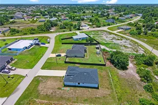 536 Rayford, Lehigh Acres, FL 33974 - Photo 37