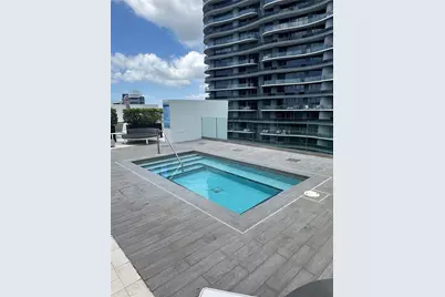 1010 Brickell Ave #2707, Miami, FL 33131 - Photo 9