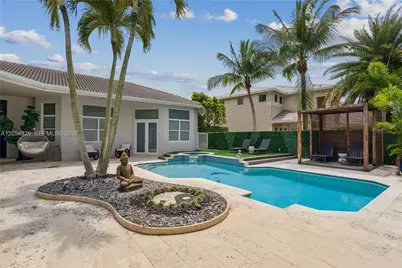 1371 Victoria Isle Dr, Weston, FL 33327 - Photo 5