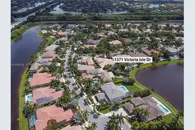 1371 Victoria Isle Dr, Weston, FL 33327 - Photo 37
