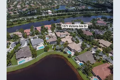 1371 Victoria Isle Dr, Weston, FL 33327 - Photo 35