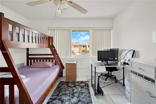 15460 SW 82nd Ln, Miami, FL 33193 - Photo 9
