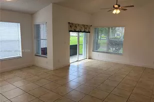 9020 N Lake Park Cir N, Davie, FL 33328 - Photo 11