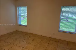 9020 N Lake Park Cir N, Davie, FL 33328 - Photo 15