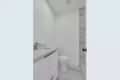 2121 NW 86th Ter, Miami, FL 33147 - Photo 17