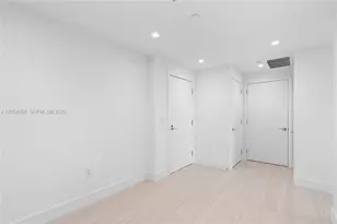 2411 Laguna Cir, North Miami, FL 33181 - Photo 21