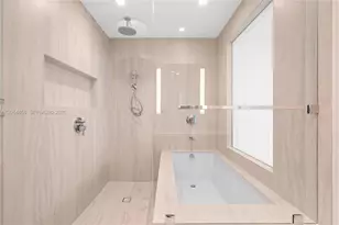 2411 Laguna Cir, North Miami, FL 33181 - Photo 5