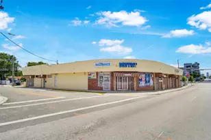 721 NW 21st Ct, Miami, FL 33125 - Photo 1
