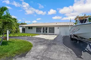7920 Venetian St, Miramar, FL 33023 - Photo 3