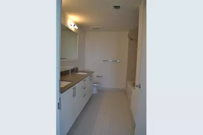 999 SW 1st Ave #3302, Miami, FL 33130 - Photo 9