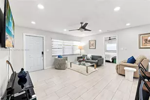 2211 NE 1st Ave, Pompano Beach, FL 33060 - Photo 5