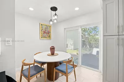 2211 NE 1st Ave, Pompano Beach, FL 33060 - Photo 13