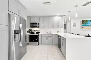 2211 NE 1st Ave, Pompano Beach, FL 33060 - Photo 11