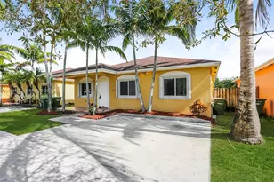 213 SW 15th Pl, Homestead, FL 33030 - Photo 1