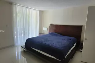 2304 NE 11th St, Hallandale Beach, FL 33009 - Photo 15