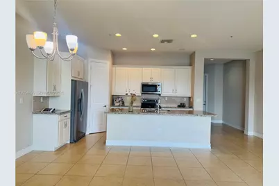1409 SW 113th Ave, Pembroke Pines, FL 33025 - Photo 7
