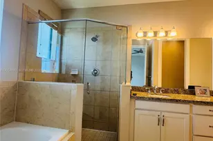 1409 SW 113th Ave, Pembroke Pines, FL 33025 - Photo 21