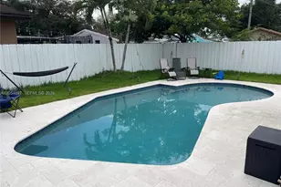 6610 Cody St, Hollywood, FL 33024 - Photo 13