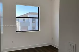 10602 SW 118th Ave, Miami, FL 33186 - Photo 5