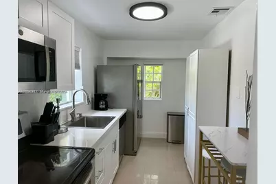6966 Byron Ave #101, Miami Beach, FL 33141 - Photo 7