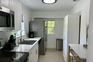 6966 Byron Ave, Miami Beach, FL 33141 - Photo 7