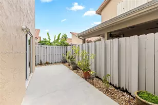 2217 W 69th St, Hialeah, FL 33016 - Photo 37