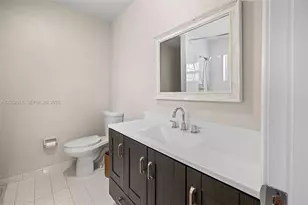 2217 W 69th St, Hialeah, FL 33016 - Photo 25
