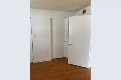 300 W Palm Cir W #208, Pembroke Pines, FL 33025 - Photo 27
