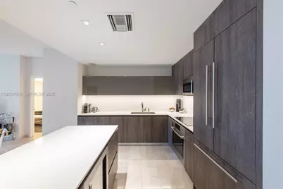88 SW 7th St #3005, Miami, FL 33130 - Photo 9