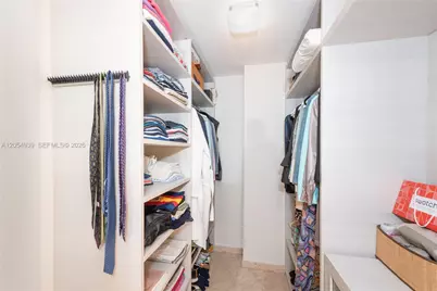 88 SW 7th St #3005, Miami, FL 33130 - Photo 17
