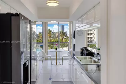 21205 Yacht Club Dr #701, Aventura, FL 33180 - Photo 9