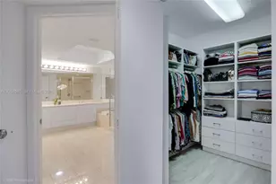 21205 Yacht Club Dr, Aventura, FL 33180 - Photo 25