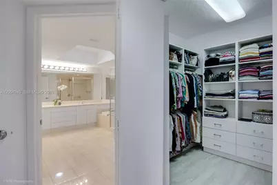 21205 Yacht Club Dr #701, Aventura, FL 33180 - Photo 13
