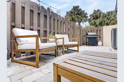 17071 NW 22nd St, Pembroke Pines, FL 33028 - Photo 15