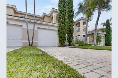 17071 NW 22nd St, Pembroke Pines, FL 33028 - Photo 5